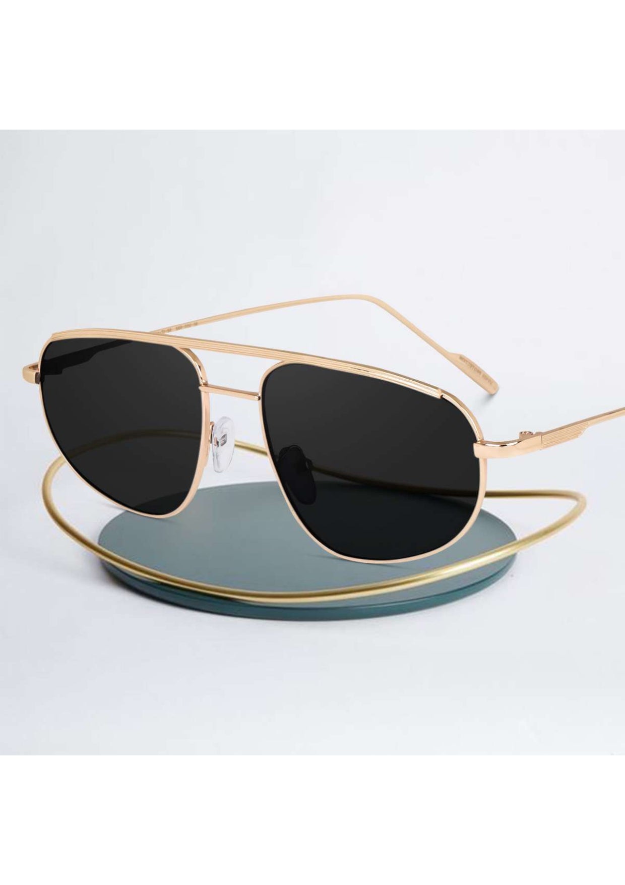 Pilot Gold Black Sunglass